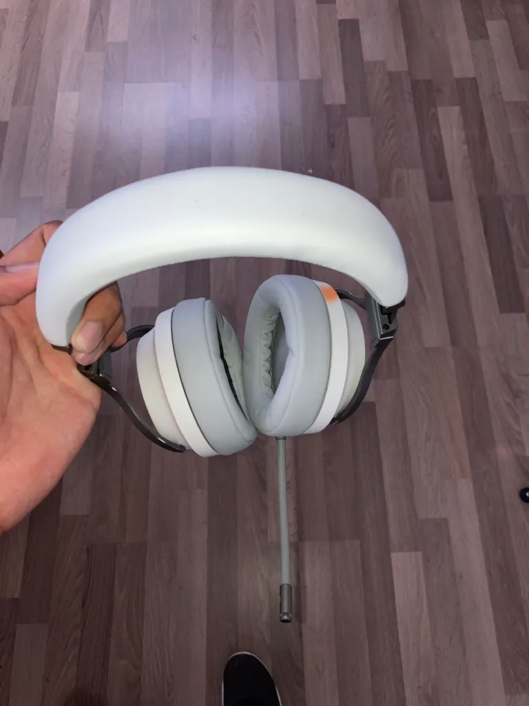 corsair headset.webp